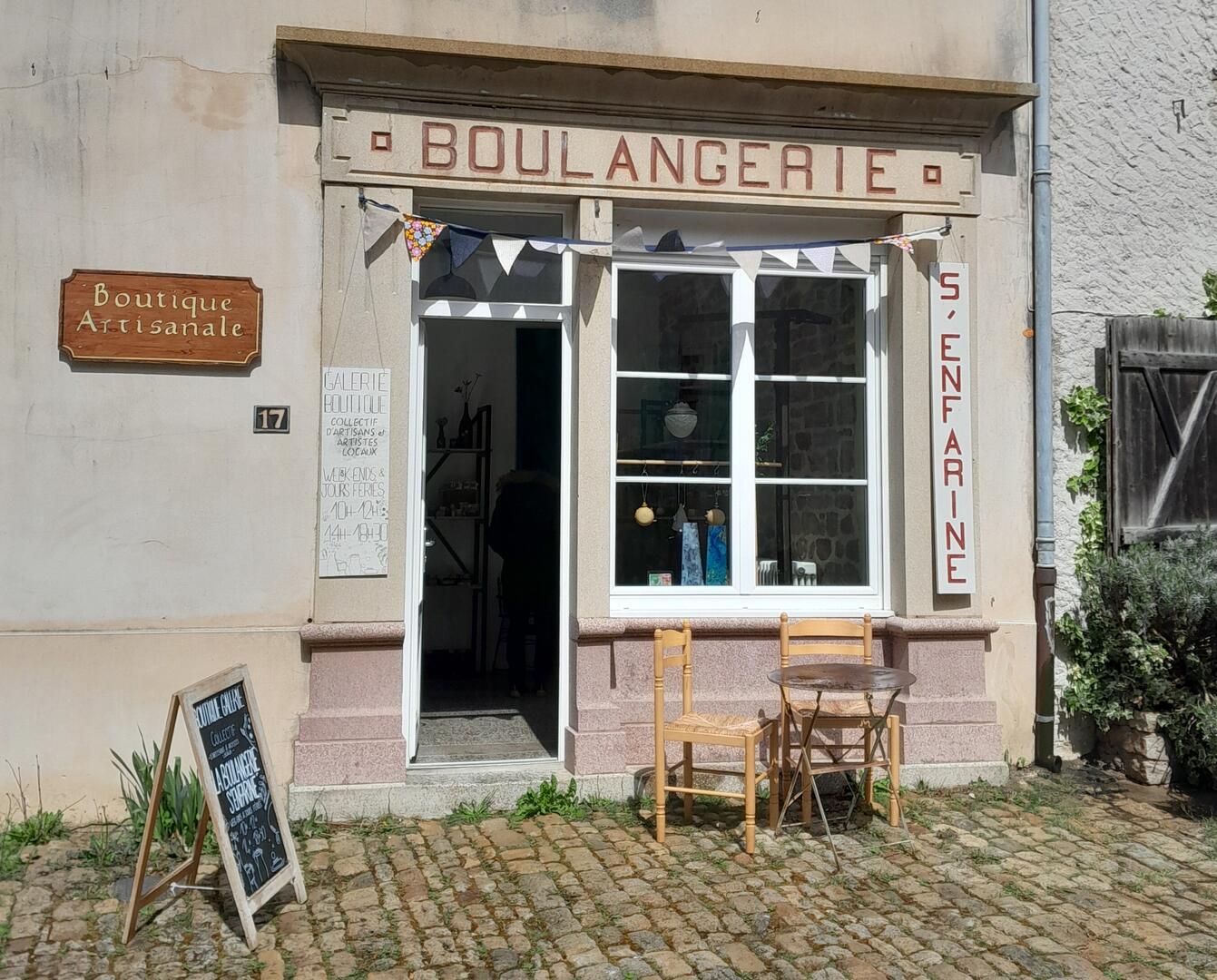 La boulangerie s'enfarine.